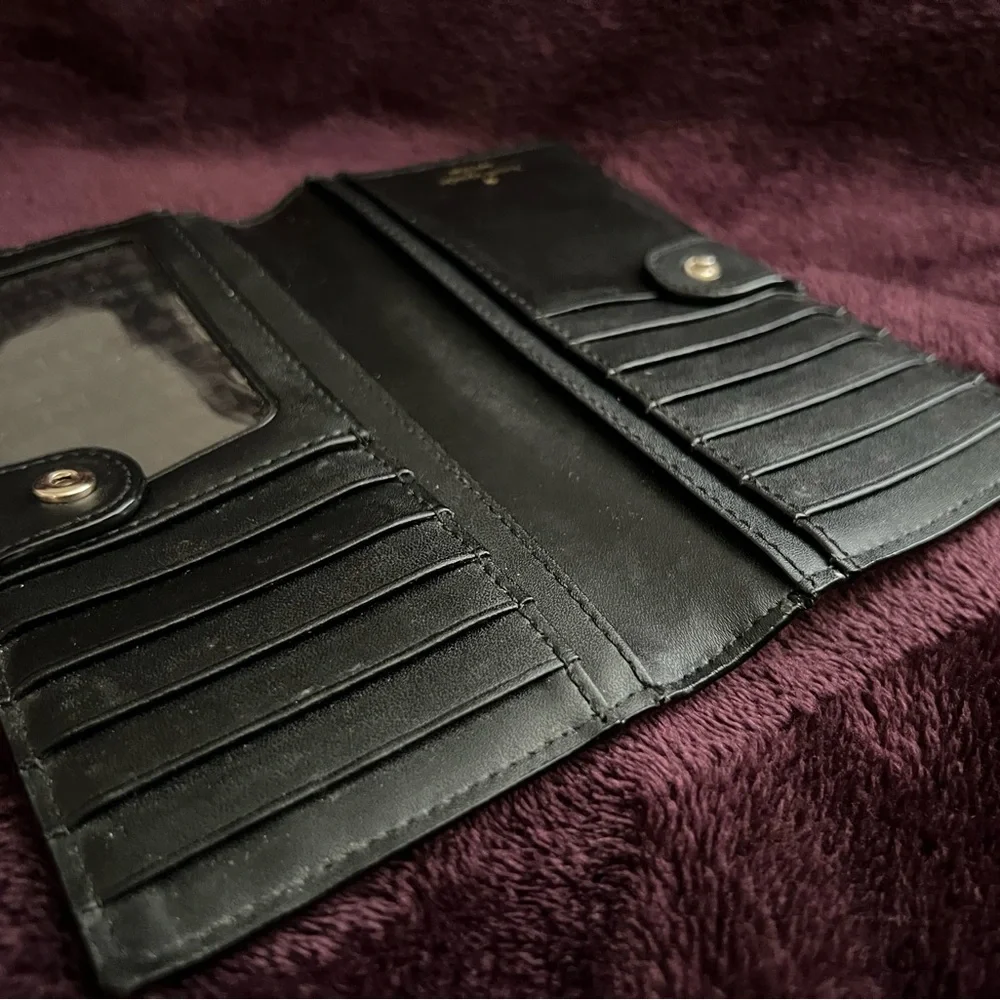 Kate Spade ♠️ Wallet - Picture 4 of 4